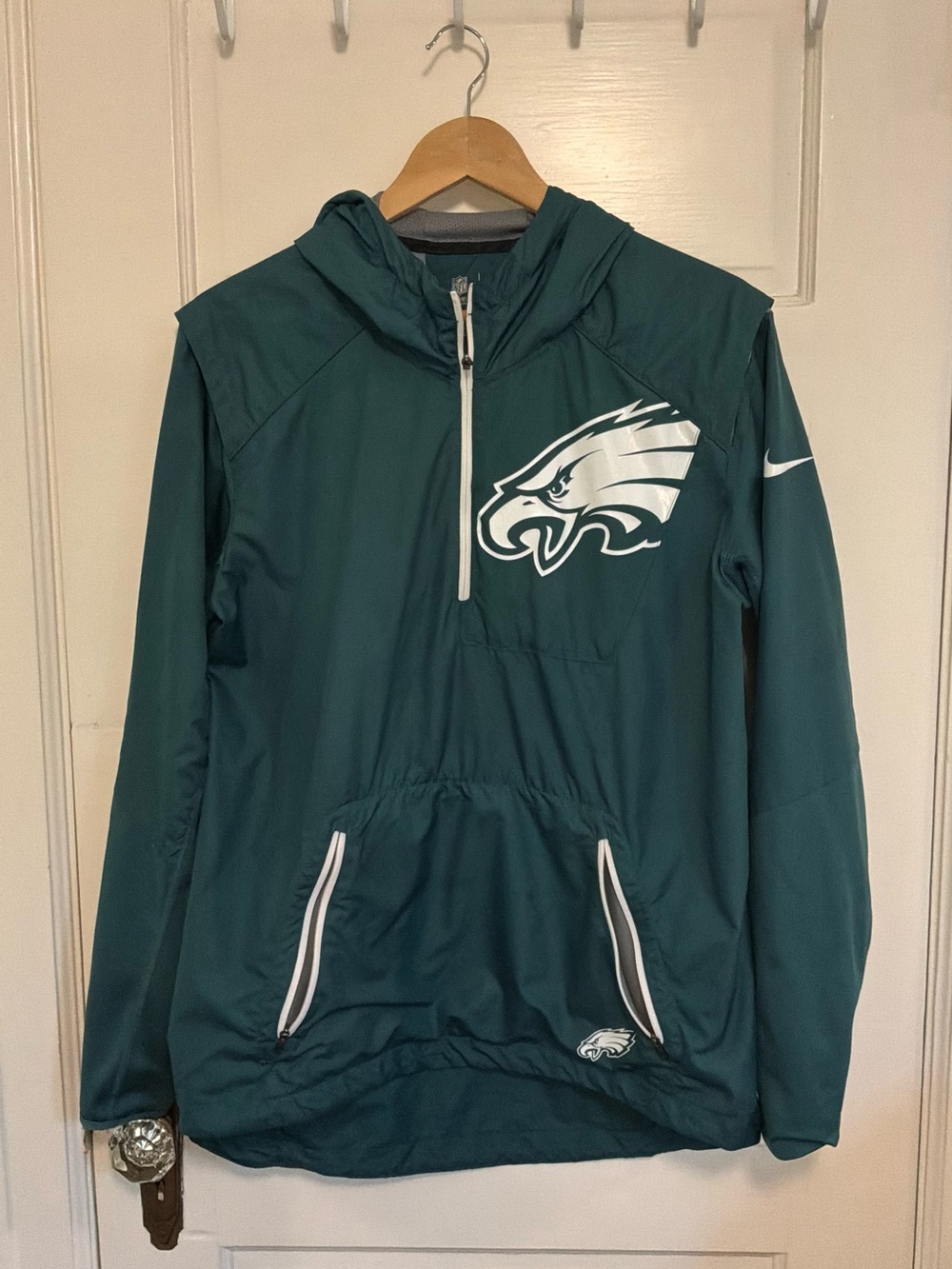 Philadelphia Eagles Nike NFL Pullover Hoodie Jacket, 1/4 Zip (Men’s Small)